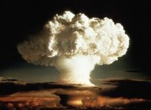 عکس | پدر و مادر همه بمبها!