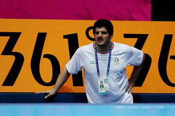 محمد مایلی کهن پشت رسول خادم در آمد/ او چه نیازی به  ریا دارد؟