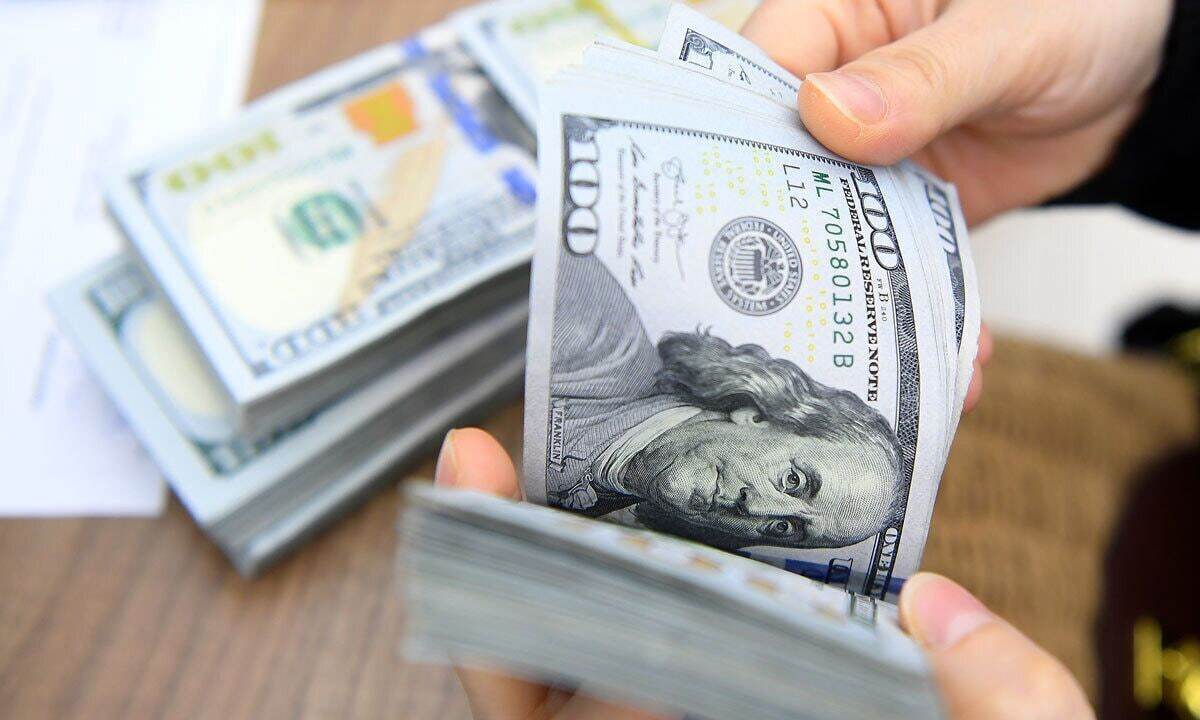 قیمت دلار، طلا و سکه امروز شنبه ۹ خرداد ۱۴۰۵ / دلار بازار آزاد امروز چند؟ + جدول