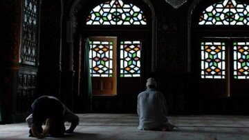نماز بین ظهر و عصر جمعه چیست و خواندن آن چه مزایایی دارد؟