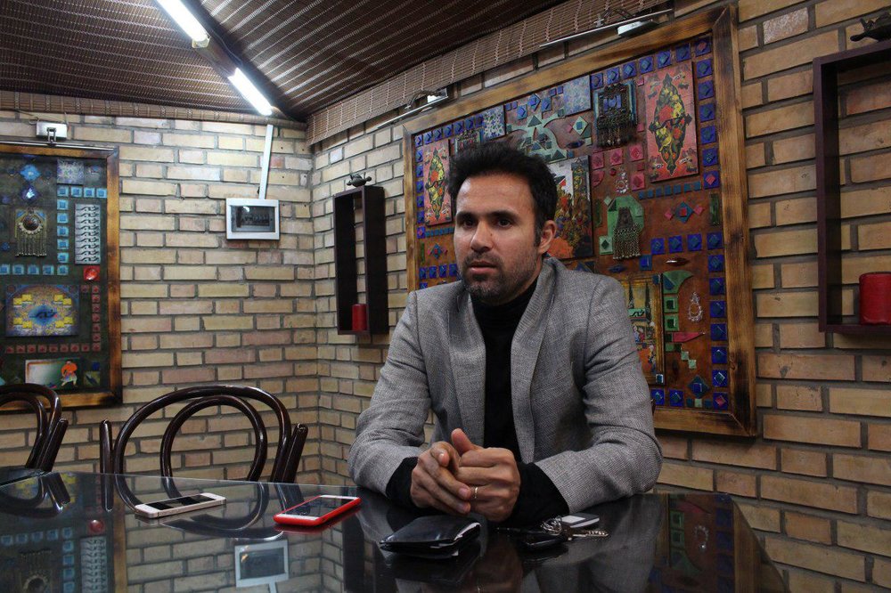 قلعهنویی باید در مورد سن تیمملی توضیح بدهد